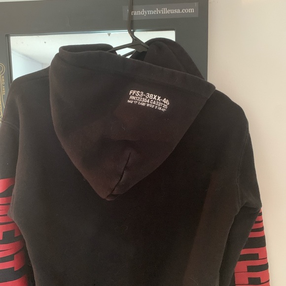 TNA hoodie - Picture 3 of 3